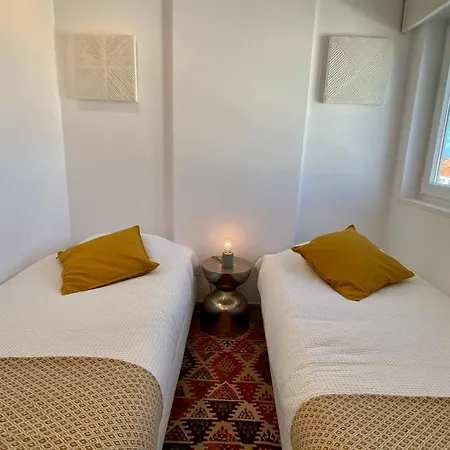 Chillin Santa Cruz - Close To Beach Retreat *