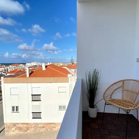 Chillin Santa Cruz - Close To Beach Retreat